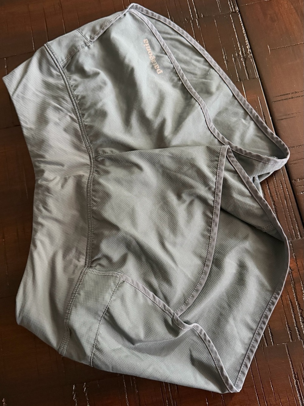 Patagonia Gray/Green Performance Running Shorts Women’s XS